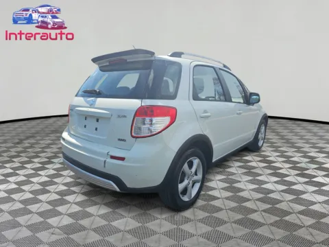 More photos of 2008 Suzuki SX4 Hatchback 4D at Interauto, MA