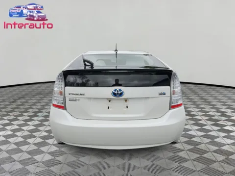 More photos of 2011 Toyota Prius Three Hatchback 4D at Interauto, MA