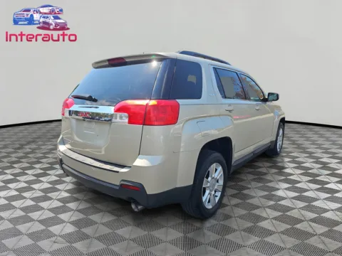 More photos of 2013 GMC Terrain SLE-2 Sport Utility 4D at Interauto, MA