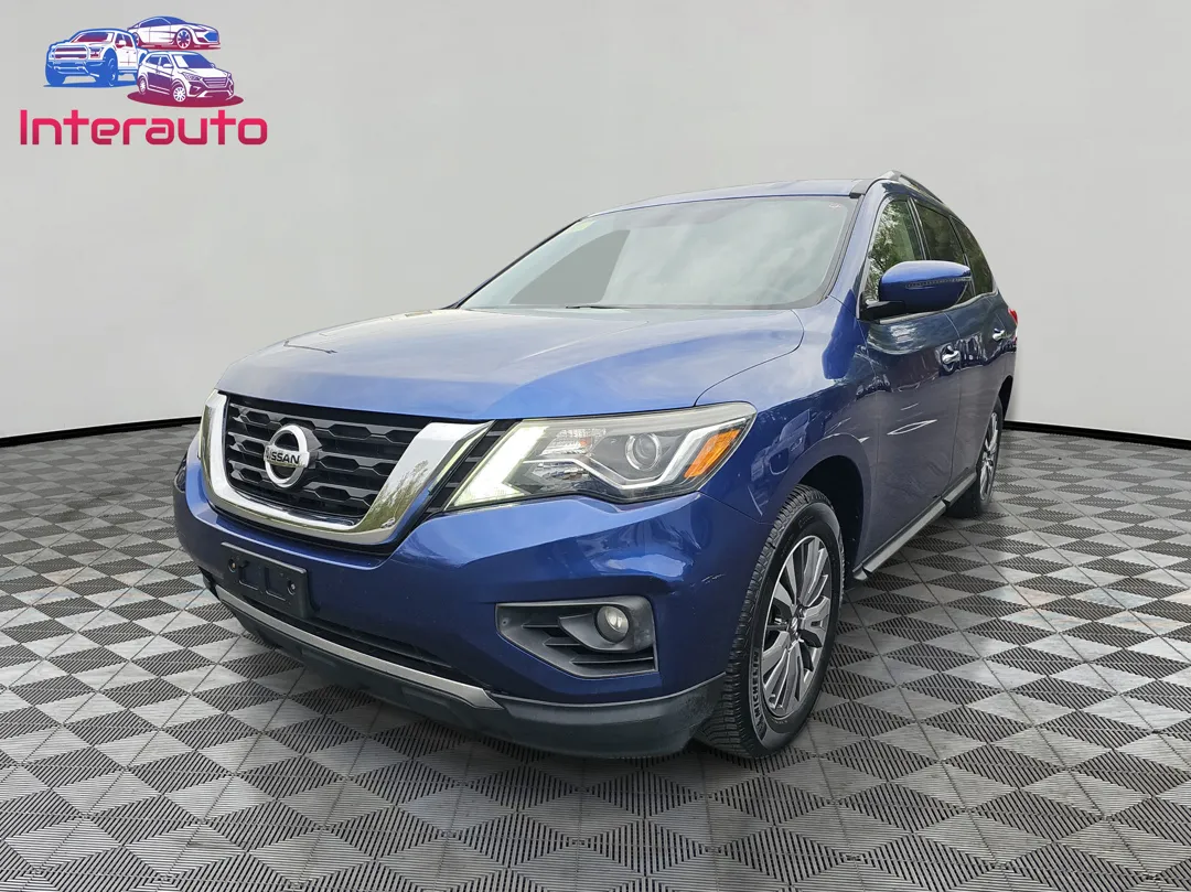 2018 Nissan Pathfinder SV 4WD's photo