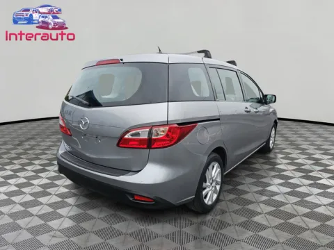 More photos of 2015 MAZDA MAZDA5 Sport Minivan 4D at Interauto, MA