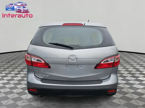 More photos of 2015 MAZDA MAZDA5 Sport Minivan 4D at Interauto, MA