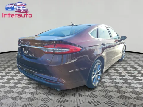 More photos of 2017 Ford Fusion Energi Plug-In Hybrid SE Luxury Sedan 4D at Interauto, MA