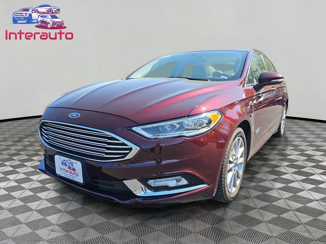 2017 Ford Fusion Plug-In Hybrid SE Luxury's photo