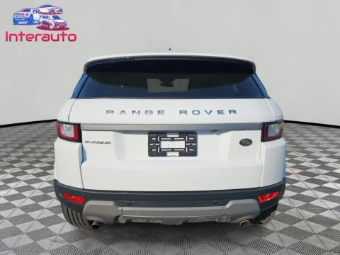More photos of 2017 Land Rover Range Rover Evoque SE Sport Utility 4D at Interauto, MA