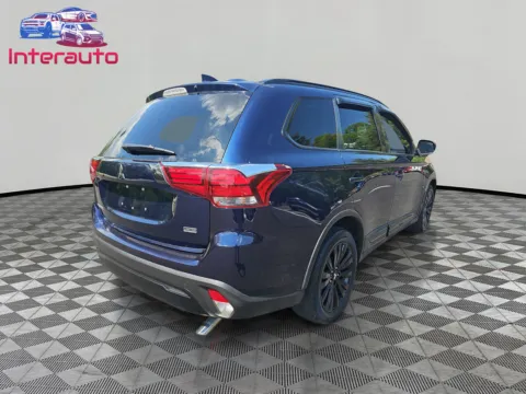 More photos of 2020 Mitsubishi Outlander LE Sport Utility 4D at Interauto, MA