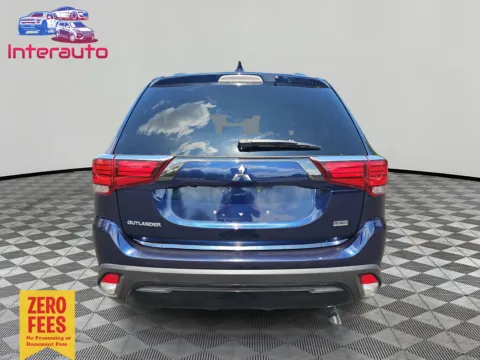 More photos of 2020 Mitsubishi Outlander LE Sport Utility 4D at Interauto, MA