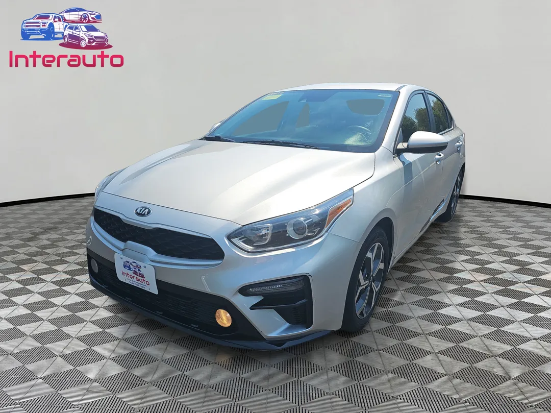2021 Kia Forte LXS AT's photo