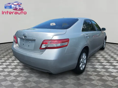 More photos of 2011 Toyota Camry LE Sedan 4D at Interauto, MA