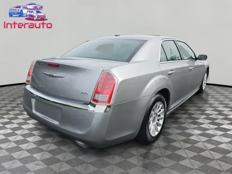 More photos of 2014 Chrysler 300 Sedan 4D at Interauto, MA