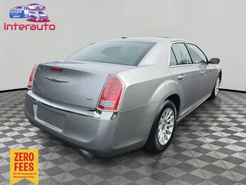 More photos of 2014 Chrysler 300 Sedan 4D at Interauto, MA