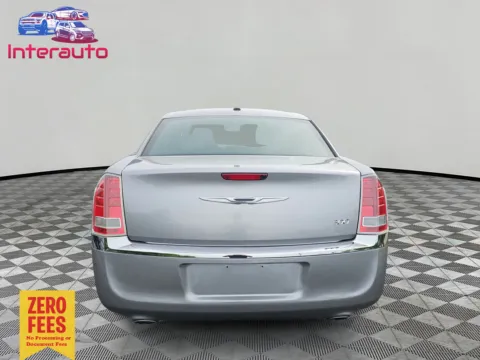 More photos of 2014 Chrysler 300 Sedan 4D at Interauto, MA