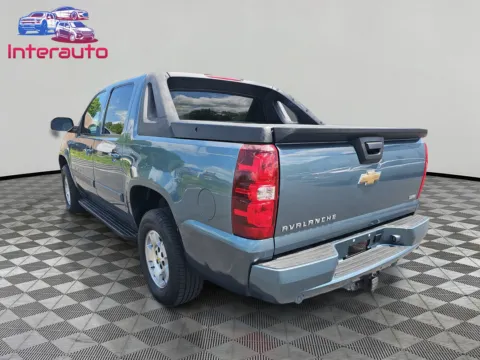 Another view of 2008 Chevrolet Avalanche LT Sport Utility Pickup 4D 5 1/4 ft for sale in Plainville, MA at Interauto