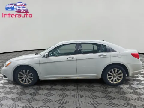 Photos of 2013 Chrysler 200 Limited Sedan 4D for sale in Plainville, MA at Interauto
