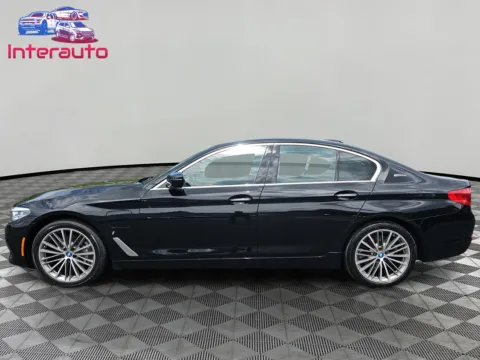 Photos of 2018 BMW 5 Series 530e xDrive iPerformance Sedan 4D for sale in Plainville, MA at Interauto