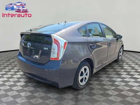 More photos of 2013 Toyota Prius Two Hatchback 4D at Interauto, MA