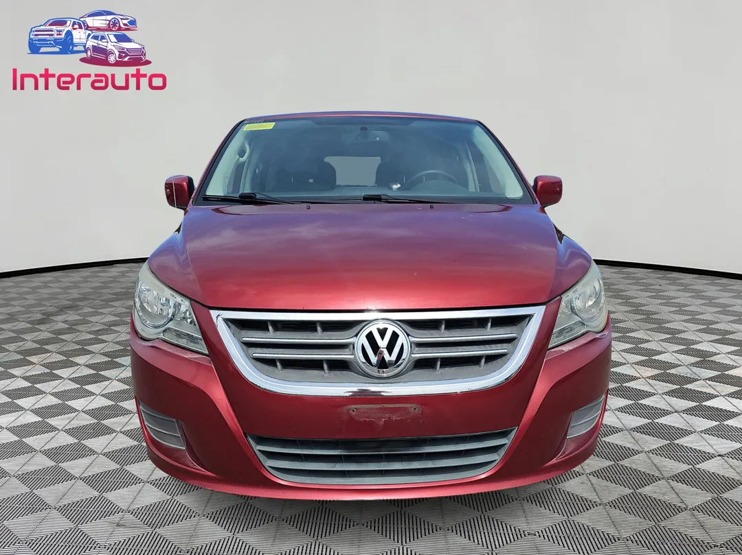 2011 Volkswagen Routan SE - Photo 8