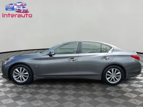 Photos of 2015 INFINITI Q50 3.7 Premium Sedan 4D for sale in Plainville, MA at Interauto