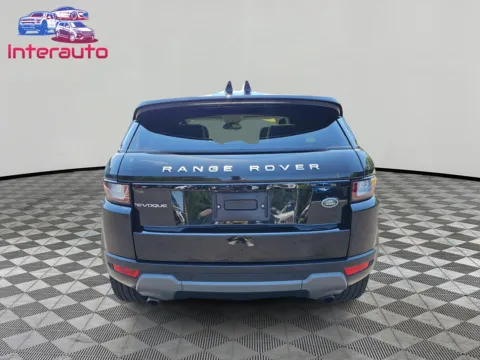 More photos of 2018 Land Rover Range Rover Evoque SE Sport Utility 4D at Interauto, MA