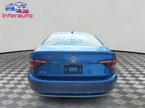 More photos of 2019 Volkswagen Jetta 1.4T SE Sedan 4D at Interauto, MA