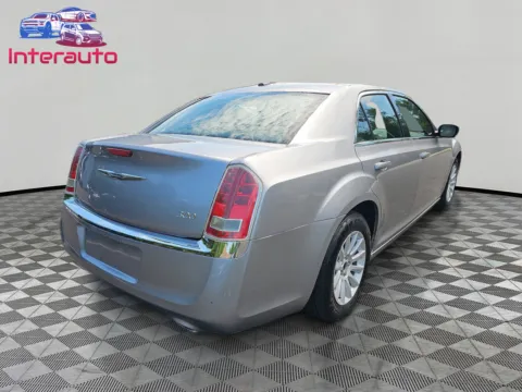 More photos of 2013 Chrysler 300 Sedan 4D at Interauto, MA