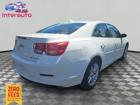 More photos of 2015 Chevrolet Malibu LT Sedan 4D at Interauto, MA