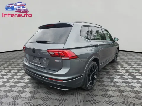 More photos of 2021 Volkswagen Tiguan SE R-Line Black 4MOTION Sport Utility 4D at Interauto, MA