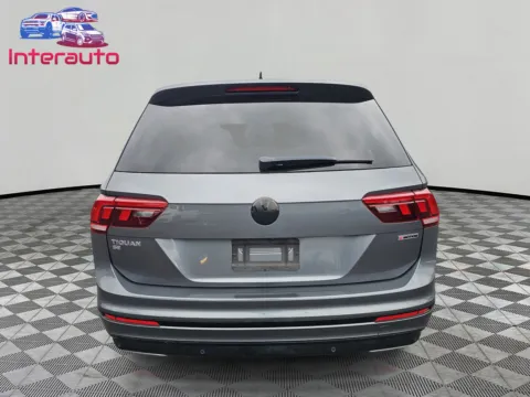 More photos of 2021 Volkswagen Tiguan SE R-Line Black 4MOTION Sport Utility 4D at Interauto, MA