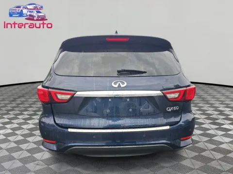More photos of 2019 INFINITI QX60 LUXE Sport Utility 4D at Interauto, MA