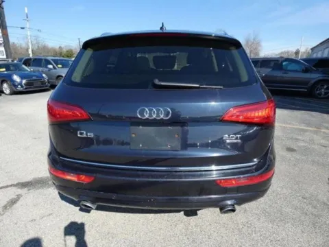 More photos of 2017 Audi Q5 2.0T Premium Sport Utility 4D at Interauto, MA