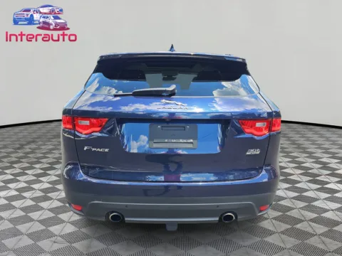 More photos of 2019 Jaguar F-PACE 30t Premium Sport Utility 4D at Interauto, MA