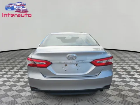 More photos of 2018 Toyota Camry LE Sedan 4D at Interauto, MA