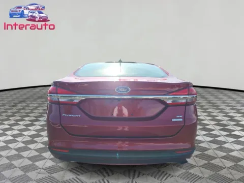 More photos of 2018 Ford Fusion SE Sedan 4D at Interauto, MA
