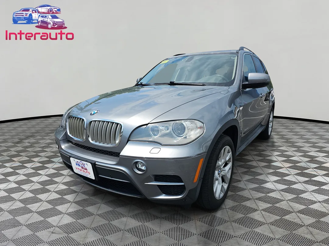 Gray 2013 BMW X5 xDrive35i Premium Sport Utility 4D for sale in Plainville, MA