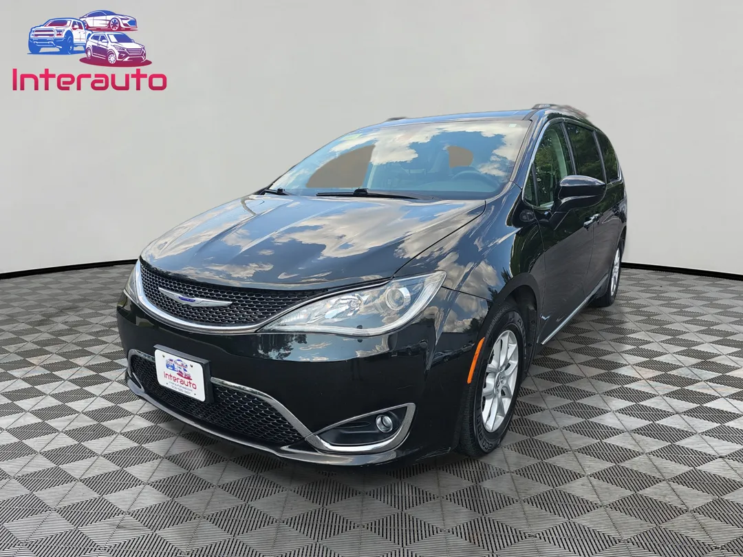 Black 2020 Chrysler Pacifica Touring L Minivan 4D for sale in Plainville, MA