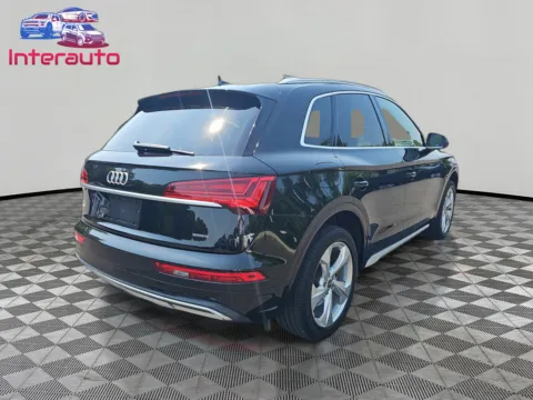 More photos of 2021 Audi Q5 45 TFSI Premium Plus Sport Utility 4D at Interauto, MA