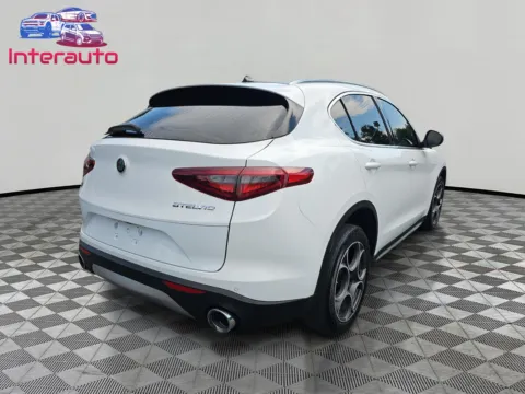 More photos of 2018 Alfa Romeo Stelvio Ti Sport Utility 4D at Interauto, MA