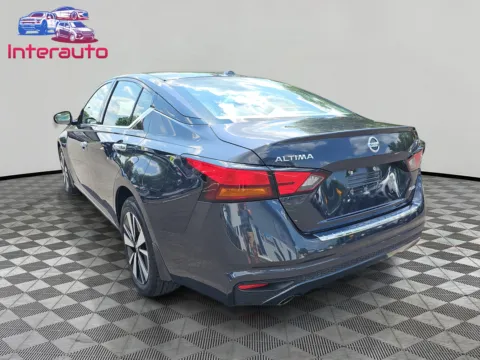Another view of 2021 Nissan Altima 2.5 SL Sedan 4D for sale in Plainville, MA at Interauto