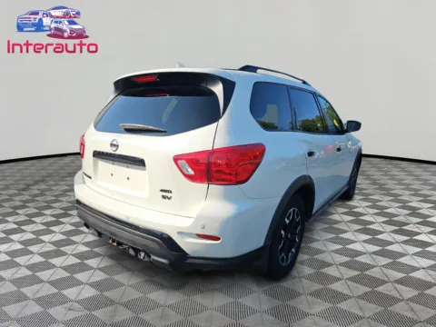 More photos of 2019 Nissan Pathfinder SV Sport Utility 4D at Interauto, MA