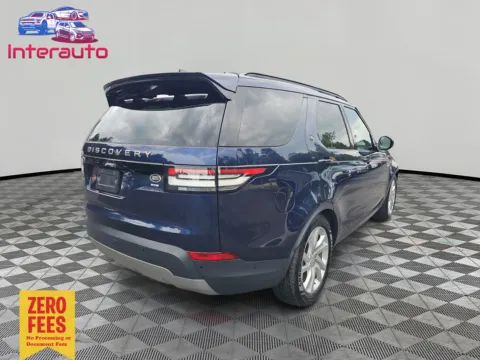 More photos of 2019 Land Rover Discovery SE Sport Utility 4D at Interauto, MA