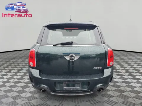 More photos of 2012 MINI Countryman Cooper S ALL4 Hatchback 4D at Interauto, MA