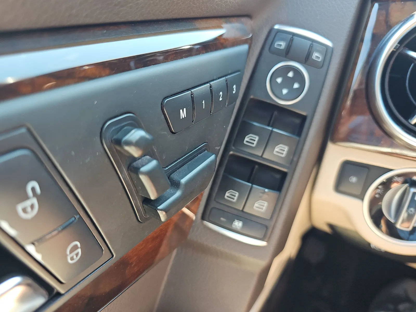 2013 Mercedes-Benz GLK-Class GLK350 - Photo 28
