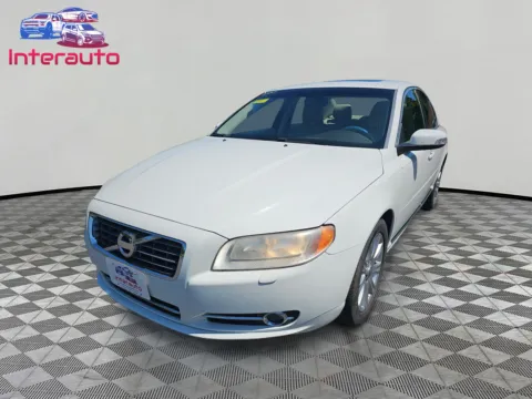 White 2010 Volvo S80 3.2 Sedan 4D for sale in Plainville, MA
