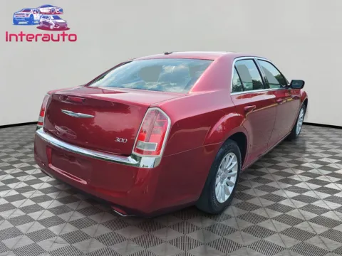 More photos of 2014 Chrysler 300 Sedan 4D at Interauto, MA