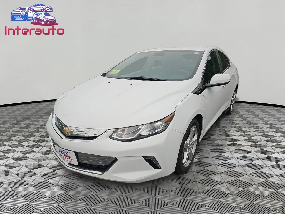 White 2019 Chevrolet Volt LT Sedan 4D for sale in Plainville, MA