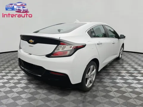 More photos of 2019 Chevrolet Volt LT Sedan 4D at Interauto, MA