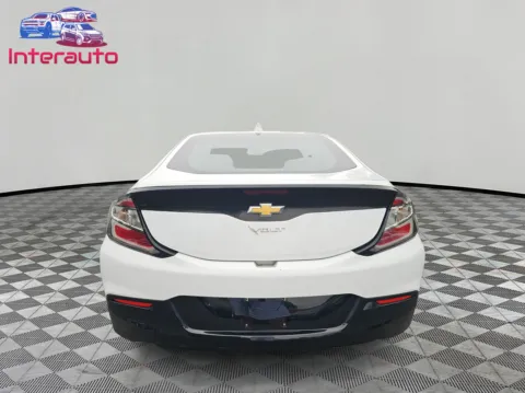 More photos of 2019 Chevrolet Volt LT Sedan 4D at Interauto, MA
