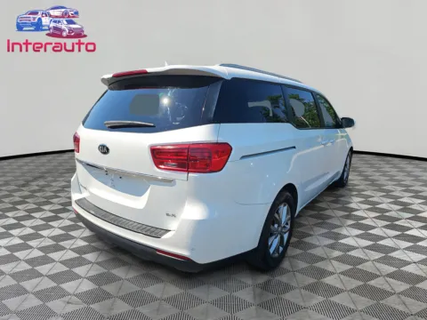 More photos of 2019 Kia Sedona EX Minivan 4D at Interauto, MA