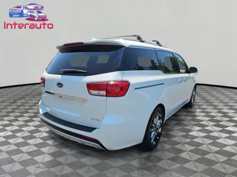More photos of 2015 Kia Sedona SX Limited Minivan 4D at Interauto, MA