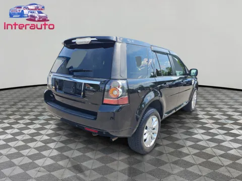 More photos of 2014 Land Rover LR2 HSE Sport Utility 4D at Interauto, MA